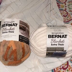 Bernat Extra Thick Yarn - Vintage White and Poids Net